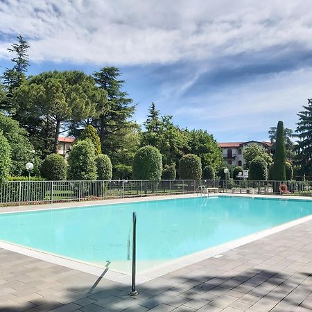 I Limoni Bilocale In Residence Con Piscina Peschiera del Garda Zewnętrze zdjęcie
